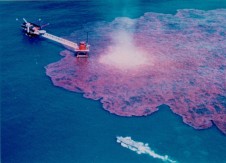 NASA Advierte Sobre Una Terrible LLuvia De Meteoritos Para Octubre Del 2011 y Un Nuevo Derrame De Petroleo En El Mar Rojo Oilspill